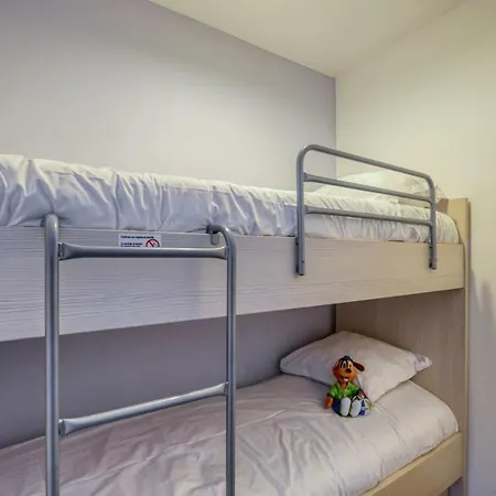 דירה For 6 People On The Ground Level With Sea View *
