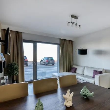 For 6 People On The Ground Level With Sea View דירה